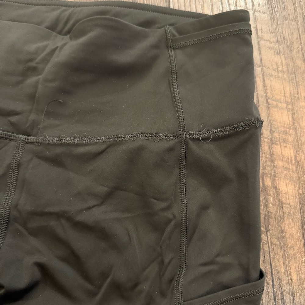 Lululemon Fast Free‎ Crop 18” Leggings Green/Olive Size 8